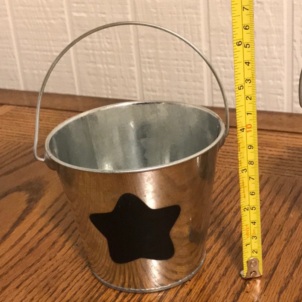 Tin Pails with chalkboard star - Picture 3 of 4